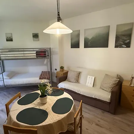 Presolana House شقة